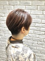リビング(LiVing) 女性のかりあげショートスタイル