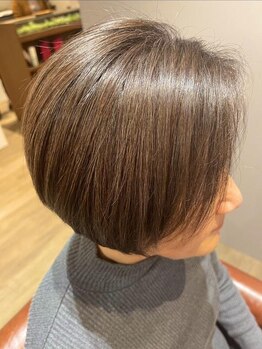 ヘアーアンドメイク オー(hair&make O)の写真/大人女性のお悩み解決サロン◇気になりだした白髪も、グレイカラーで上品な仕上がりに♪