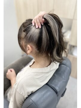 ハレマ(HARE/MA) インナーカラー×ホワイトベージュ