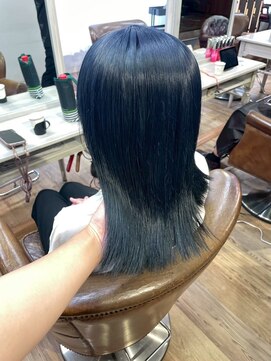 アフィナー(Afinar) 【横浜駅/横浜西口】ブルージュ