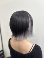 ラビス クローバー(Lovis clover) Miki ダブルカラー ツヤ髪スタイル