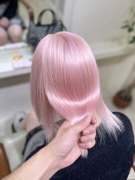 カリーナ(CARINA) ホワイトピンク！