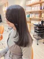 アヴァン(avan.)&nbsp;ローレイヤー【朝霞美容院avan】