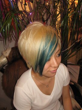 ディバイン(DIVINE) ターコイズ