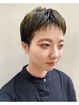 レコ 渋谷(LECO) 凛とした遊び心のあるショートヘア