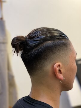 ヘア ラボ トアル(hair labo toaru) マンバン×フェード