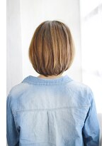 シュシュット(chouchoute)&nbsp;斜めバングデザインカラーシルキーベージュグレージュカラー/027