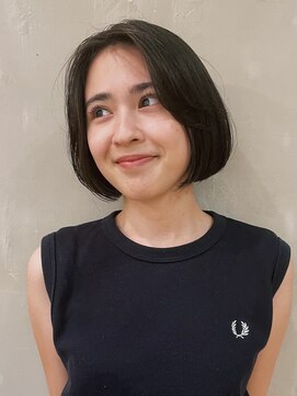 ビュートリアム 南青山(BEAUTRIUM) ふんわりボブ 大人ショートボブ 顔周りレイヤーカット髪質改善