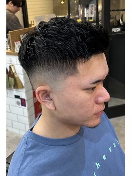 フランクスバーバーリザーブ 人形町店(FRANK’S BARBER RESERVE) スパイキースキンフェードH