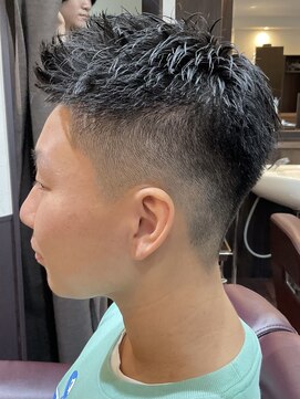 ヘアクリニックカルム 日暮里(Hair Clinic Calme) フェザーアップフェード<理容室>[日暮里/メンズ/床屋]
