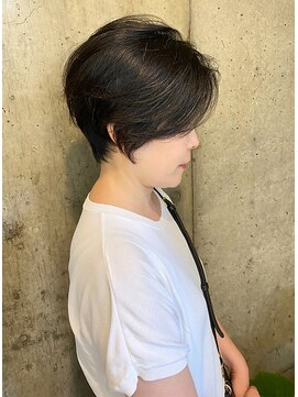 エクレ(eclet) ★小顔前下がりひし型ショート◎stylist Nao