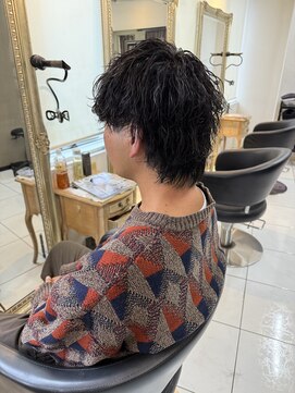 アイズ 海老名(AIZU) ウルフパーマ 波巻きパーマ メンズパーマ波巻きスパイラル