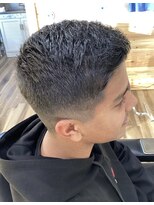 バーバー コガ(BARBER KOGA)&nbsp;厚めフェードスタイル