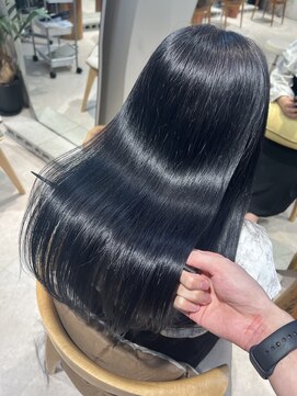 ユミリーバイルコル(umily by RuCOR.) カール/セミディ/シアカラー/姫カット/ダブルカラー/ブリーチ