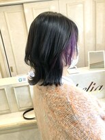 シェリア(Shelia)&nbsp;ウルフカット×パープルイヤリングカラー