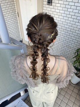 フェリーチェ(Felice) 編み下ろし　ツインポニー　ツインヘア　参列ヘア