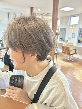 ヘアーサロン凛 白髪ぼかしショート