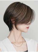 表参道白髪ぼかしハイライトくびれショートボブグレーベージュ