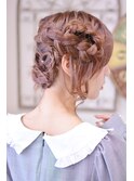 【メイズ東中野・鍛原志行】セミディの編みこみツインテール