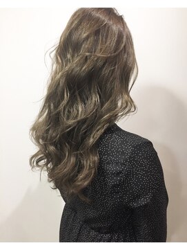 ロロネー 三国(Lolonois) 【Lolonois三国】ミントベージュ