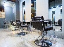 クレメント サロン ブル(Clement Salon Bull)