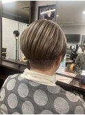 前下がりショートボブ