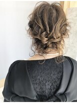 ニド(2do)&nbsp;結婚式お呼ばれカールアップアレンジ