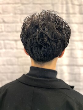 グレイスフルバーバー 赤坂見附店 セットしやすい感動パーマ【床屋】【理容室】【赤坂】