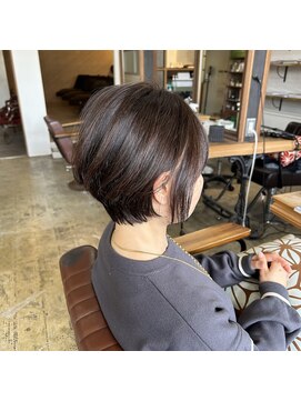 グラ デザイン アンド ヘアー 天王寺店(GRAS DESIGN & HAIR by HEADLIGHT) 丸み系ショート
