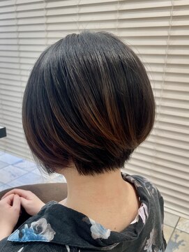 ネオリーブアオバ 高田馬場店(Neolive aoba) 大人女性におすすめ　グラデーションショートボブ