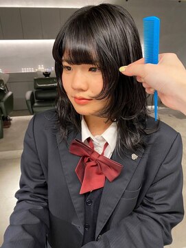 リール(rire) デザインカラーレイヤーカットウェットヘア夏オリーブベージュ