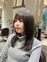 グラッド(GLAD.)&nbsp;ロングウルフカットハッシュカット顔まわりレイヤーカット