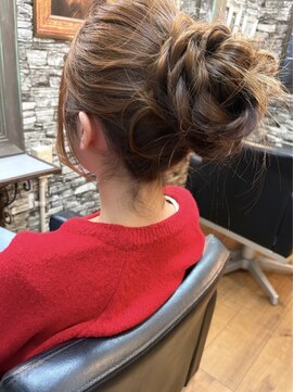 ブリード ヘアデザイン(breed hair design) 【ヘアアレンジ/ヘアセット/学割U24/髪質改善】王道シニヨン