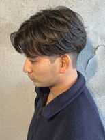 ニアウ 高崎店(Niau)&nbsp;メンズセンターパートニュアンスパーマ群馬高崎眉毛韓国刈り上げ