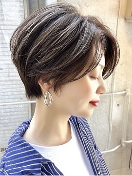 ルーファス メグロ(Ruufus Meguro) 大人のくびれショート×グレージュカラー