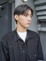 ブロック ジャポン(bloc japon) グレージュカラー×センターパートマッシュ