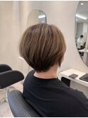 ハイライトを生かした大人ショートボブ*
