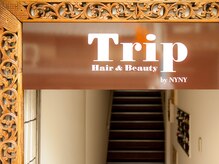 トリップバイ ニューヨークニューヨーク(Trip by NYNY)の雰囲気（階段を上がって2階にサロンはあります!!）