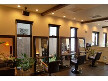 シャインヘアーの雰囲気(店内の写真です。キッズルーム完備しております。)