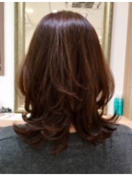 アッシュ 市が尾店(Ash) 外ハネカールスタイル