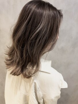 リルア 博多(LIRUA) レイヤースタイル&ハイライト