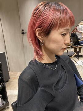 ビビト(bibito) bibito マッシュウルフ ピンクカラー　イルミナカラー　個性的