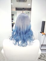 メルマードバーベル(Mermard Bavel)&nbsp;ホワイトシルバーからブルーのグラデーション