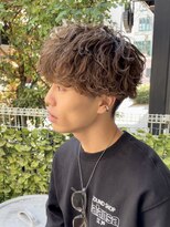 フィフス(fifth) ツーブロックマッシュスリークショート波打ちスパイラルパーマ