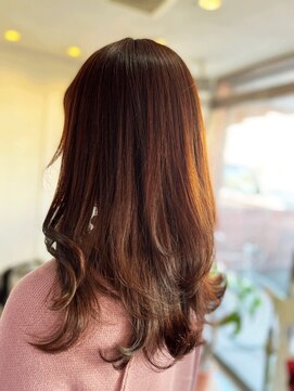 アークスヘアー 大人可愛いレイヤーカットピンクアッシュブリーチなしロングヘア