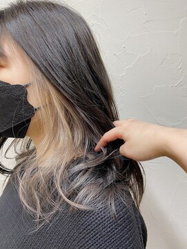 シュリット(schritt) インナーカラー　ホワイトベージュ　momoko