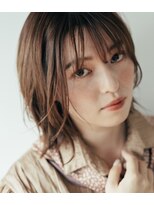 ラフで自然体なわたしに　大人かわいいミディアムヘア