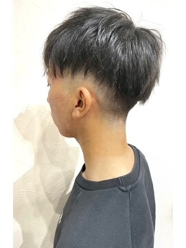 ルートプラス(RUTO+) 【フェード×マッシュ】ツーブロック×刈り上げ