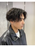 センター分け波パーマ