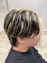 ライラ(Lyla)&nbsp;guest Style毛流れセンターパートブリーチハイライト　メッシュ